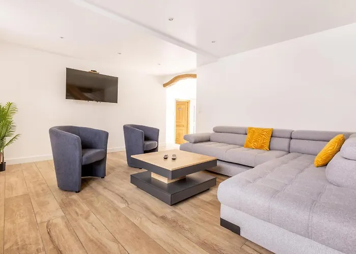 Semesterbostad Lovely In With Wifi *